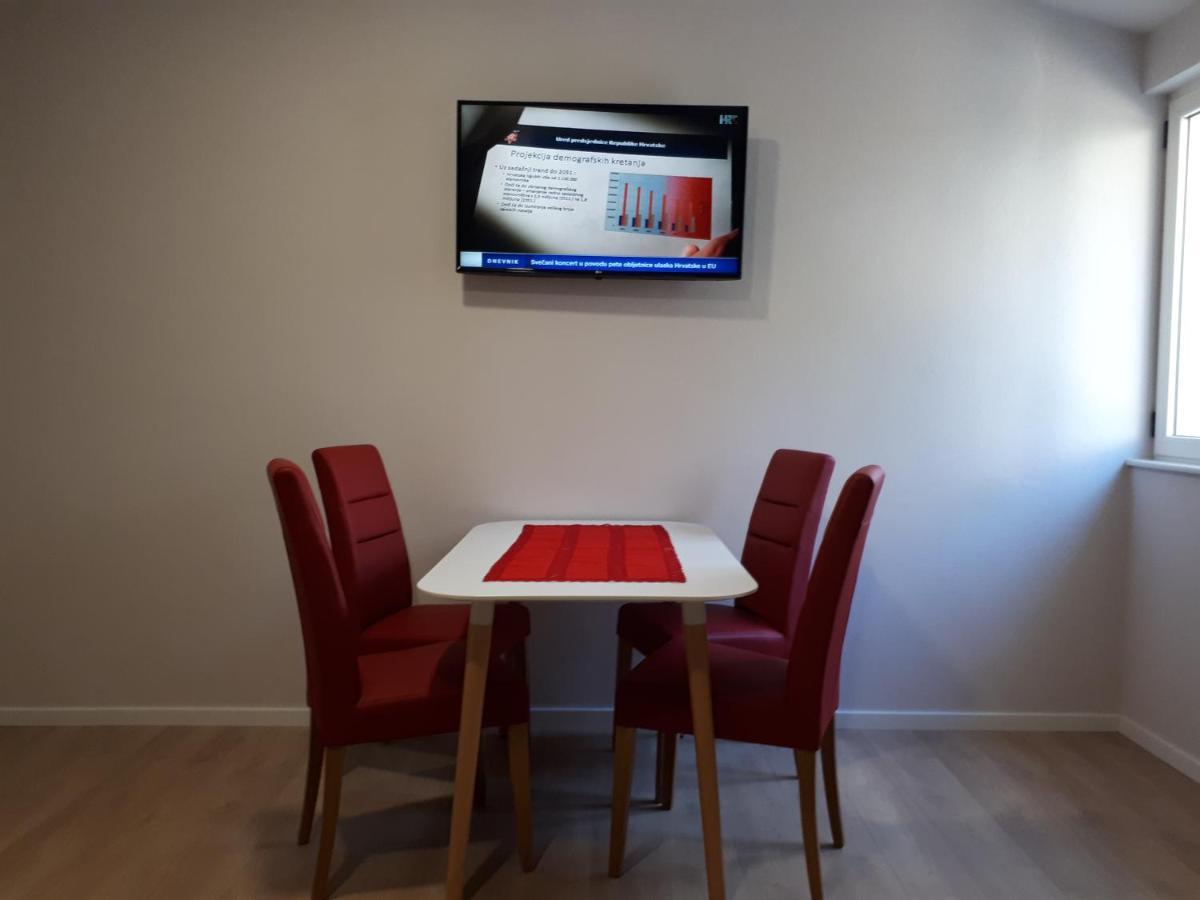 Apartments Sophie Makarska Ngoại thất bức ảnh